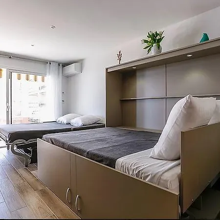 Superb Studio By The Beach *